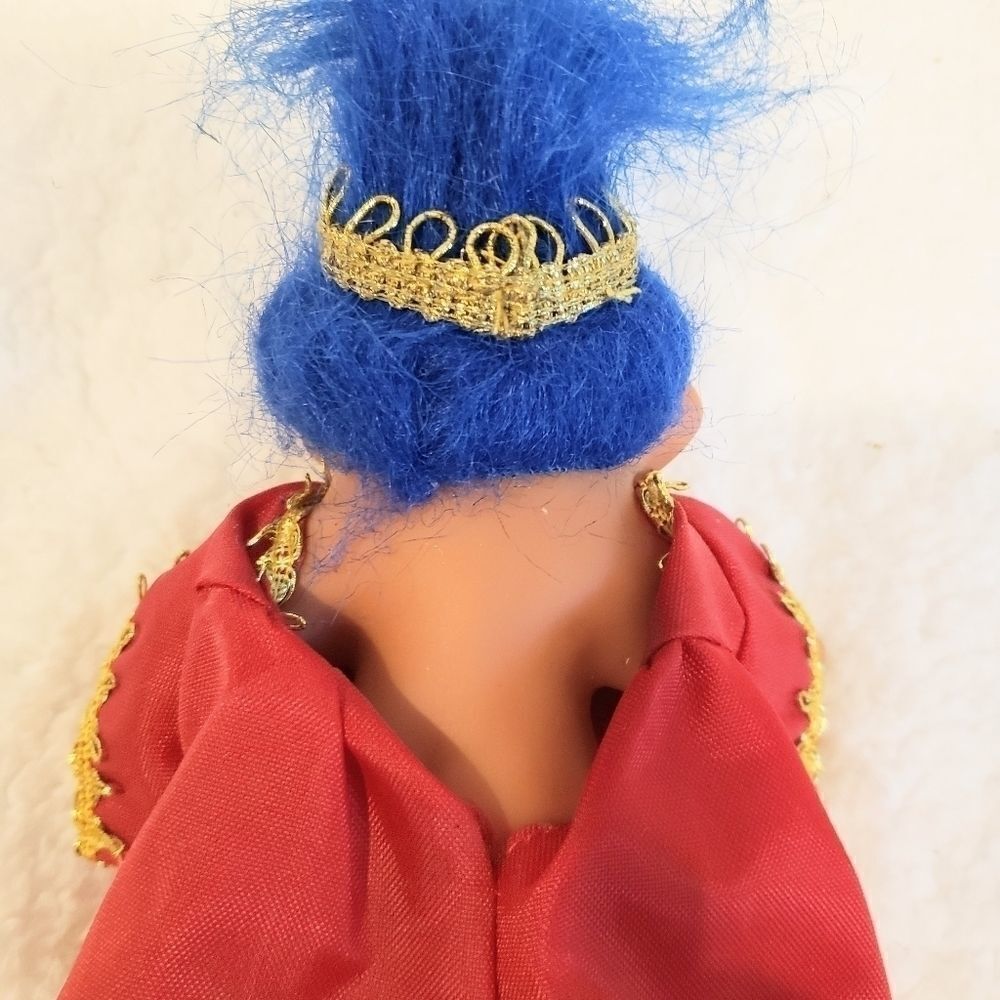 Troll Doll Queen Ruby - Picture 7 of 8